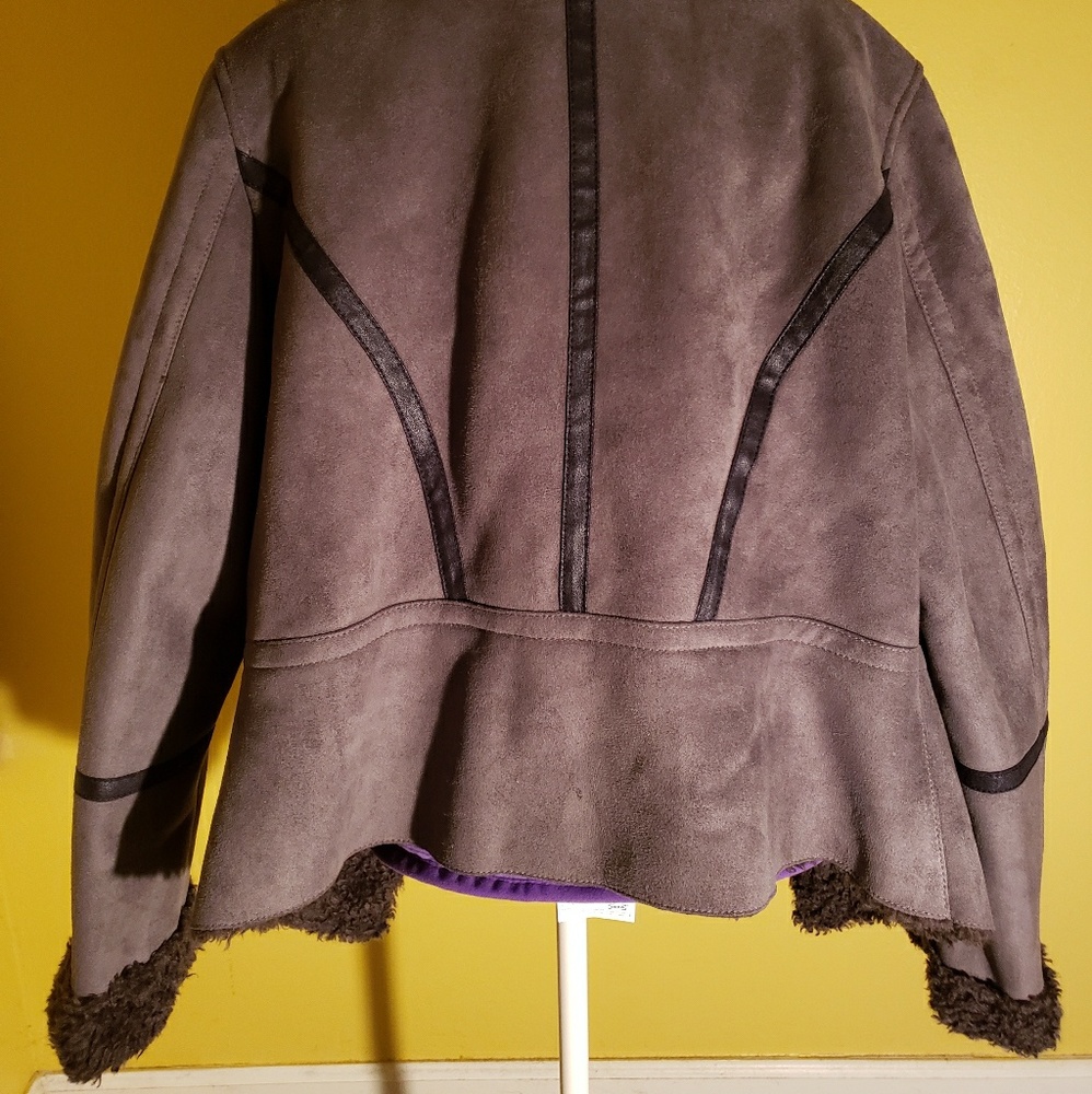 Jacket - Picture 3 of 5